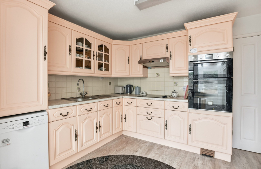 34 Farley Avenue 2170-6