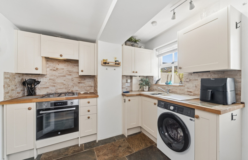 3 Church Street 2415-6